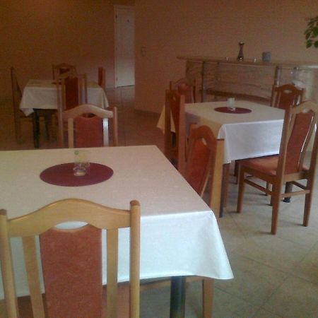 Villa Paradiso Wroclaw Ngoại thất bức ảnh
