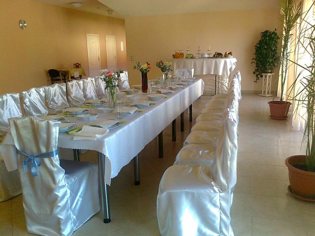 Villa Paradiso Wroclaw Ngoại thất bức ảnh