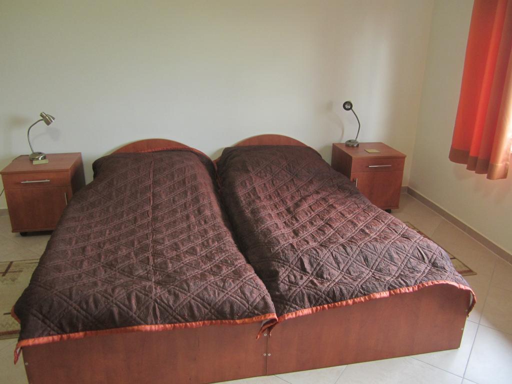 Villa Paradiso Wroclaw Ngoại thất bức ảnh
