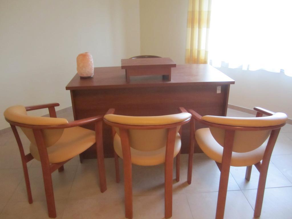 Villa Paradiso Wroclaw Ngoại thất bức ảnh