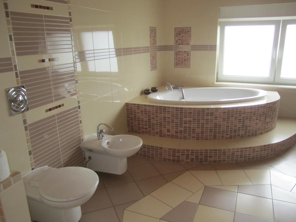 Villa Paradiso Wroclaw Ngoại thất bức ảnh