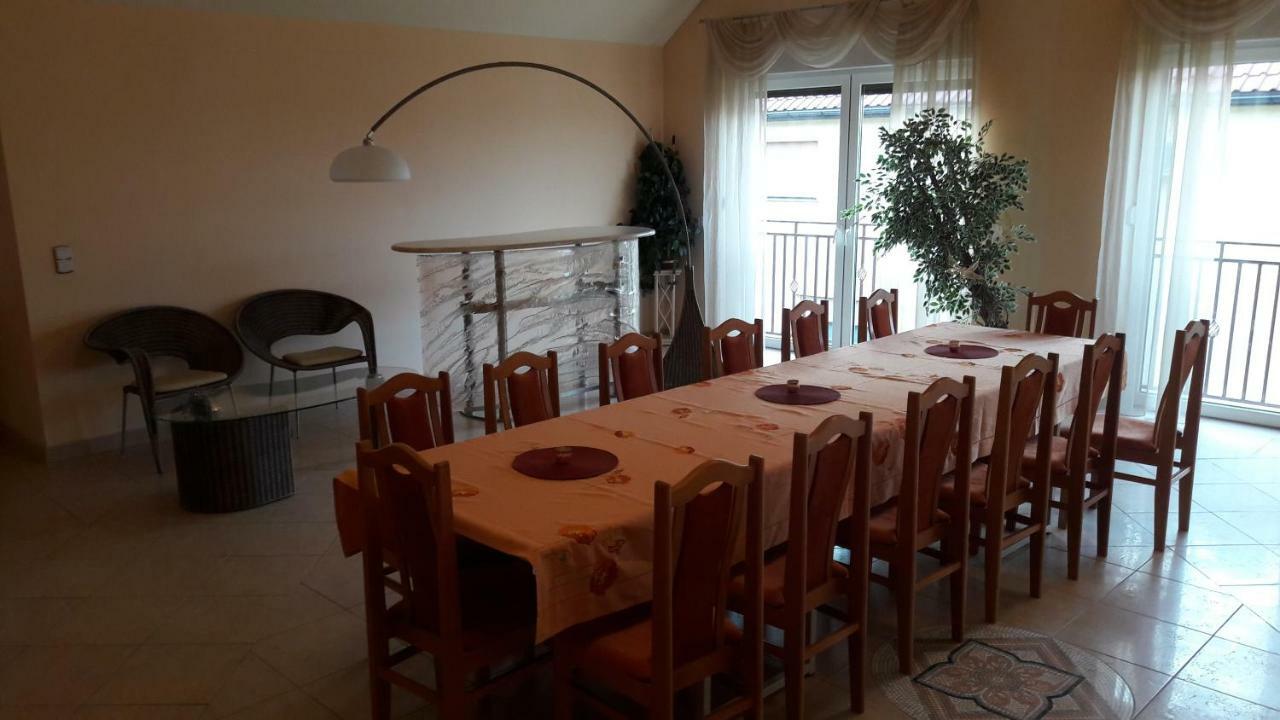 Villa Paradiso Wroclaw Ngoại thất bức ảnh